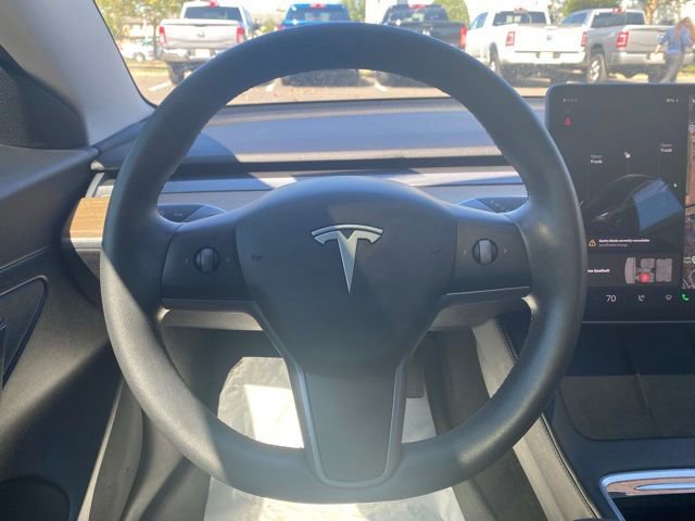 Used 2021 Tesla Model 3 Standard Range Plus image 41