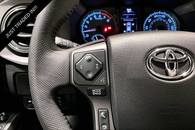Used 2021 Toyota Tacoma TRD Off-Road w/ Technology Package AWD/4WD image 12