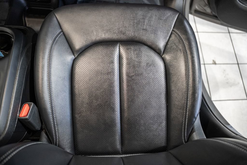 Used 2025 Chrysler Pacifica Select image 35