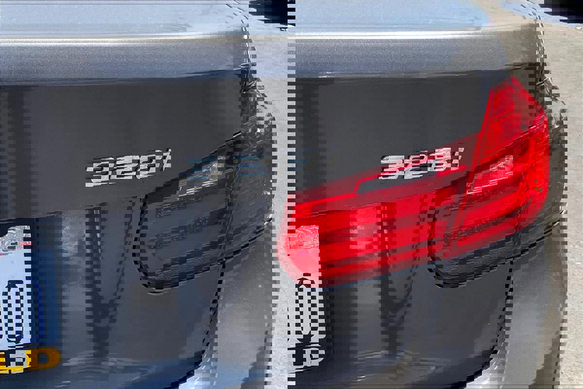 Used 2015 BMW 328i Sedan image 8