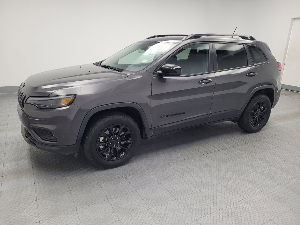 Used 2023 Jeep Cherokee Altitude Lux image 2