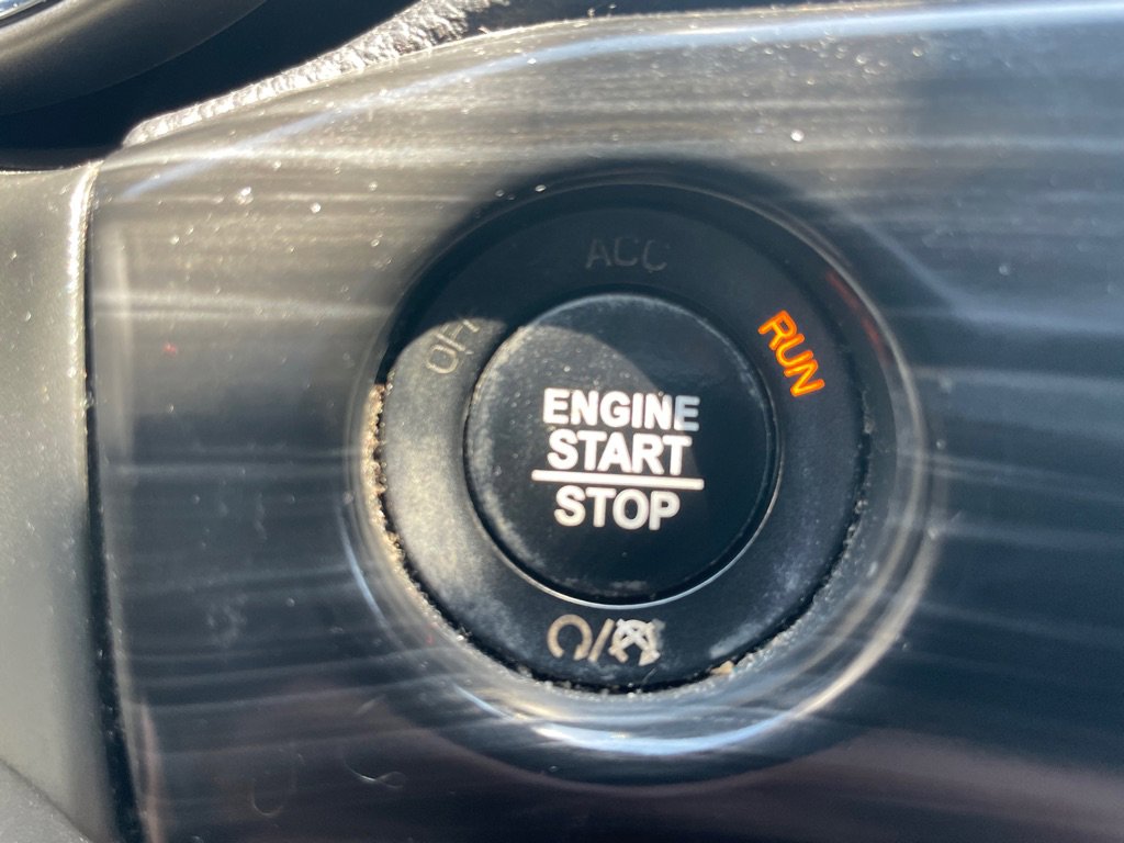 Used 2020 Jeep Grand Cherokee Altitude image 18