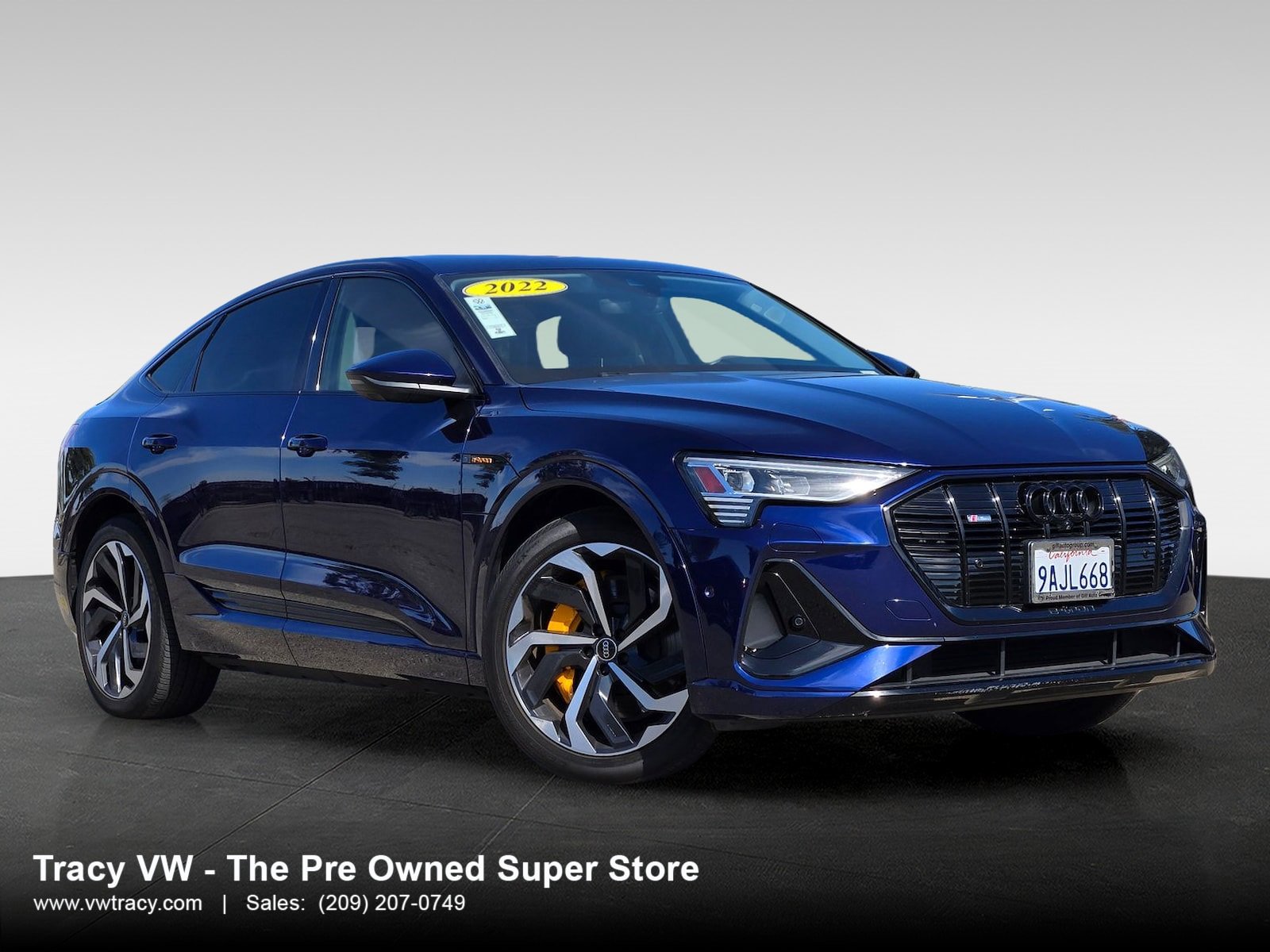 Used 2022 Audi e-tron Premium Plus w/ Premium Plus Package