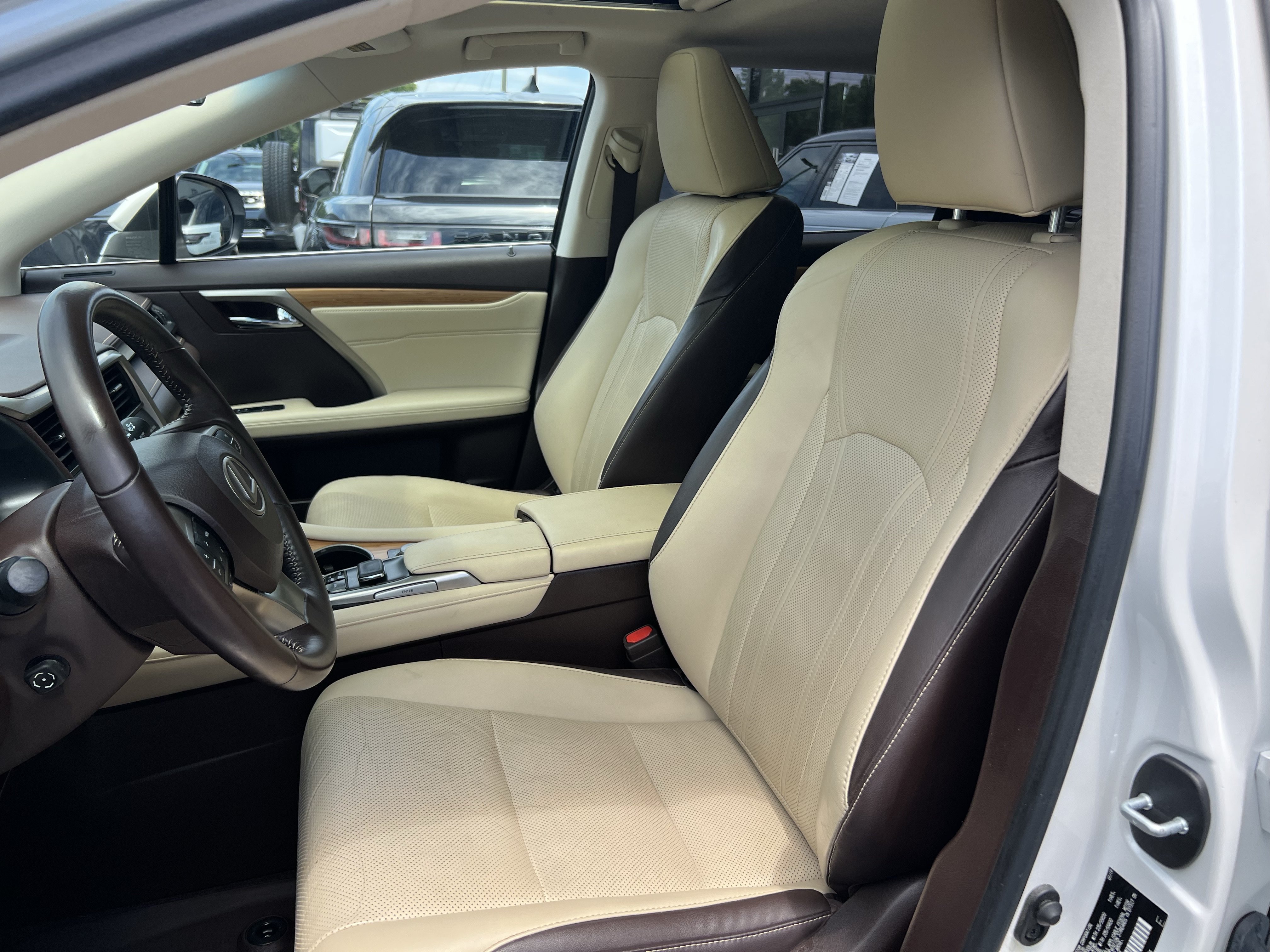 Used 2019 Lexus RX 350L AWD image 16