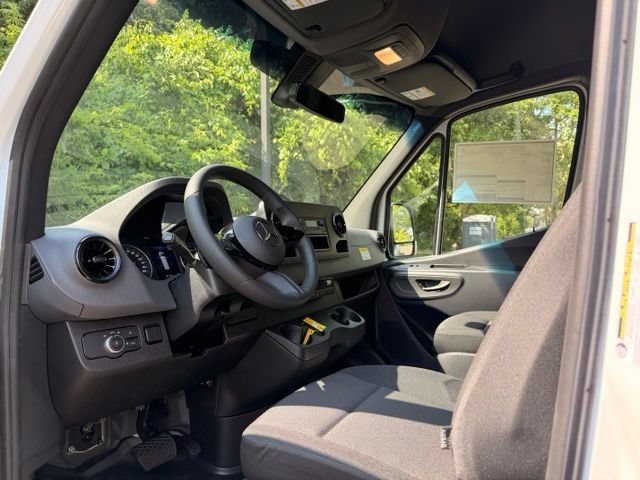 New 2026 Mercedes-Benz Sprinter 2500 image 10