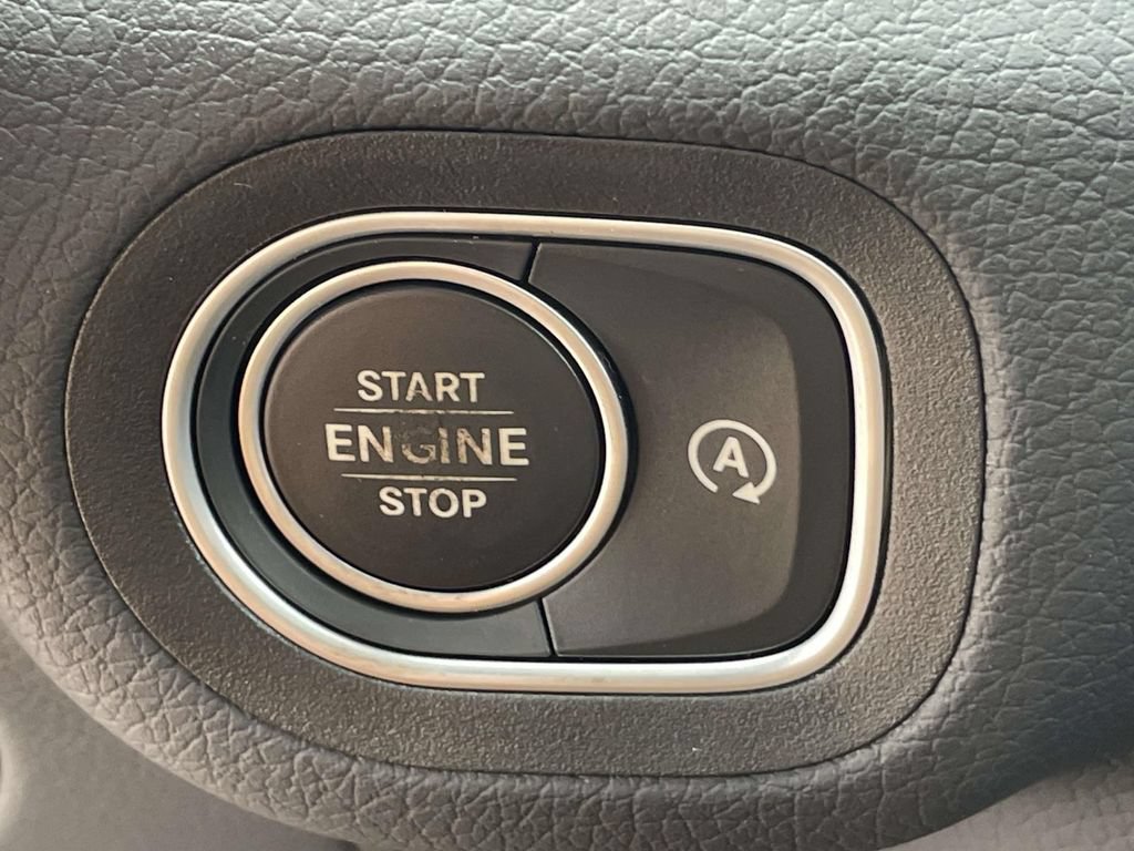 Used 2025 Mercedes-Benz GLE 580 4MATIC image 39