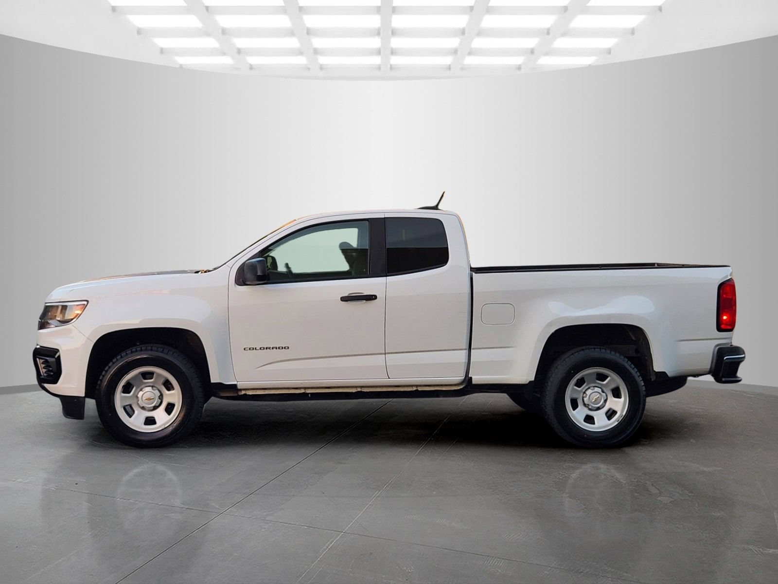 Used 2022 Chevrolet Colorado W/T w/ WT Convenience Package RWD image 4