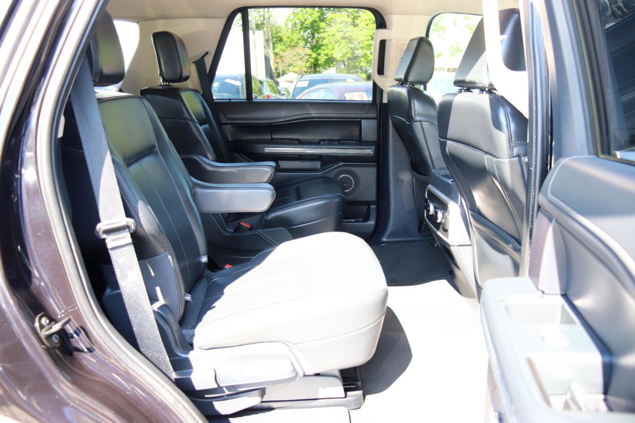 Used 2024 Ford Expedition XLT AWD/4WD image 15
