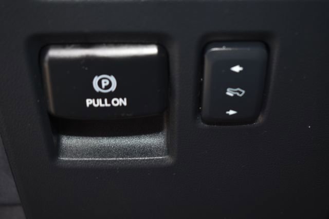 Used 2024 Ford Expedition XLT image 18