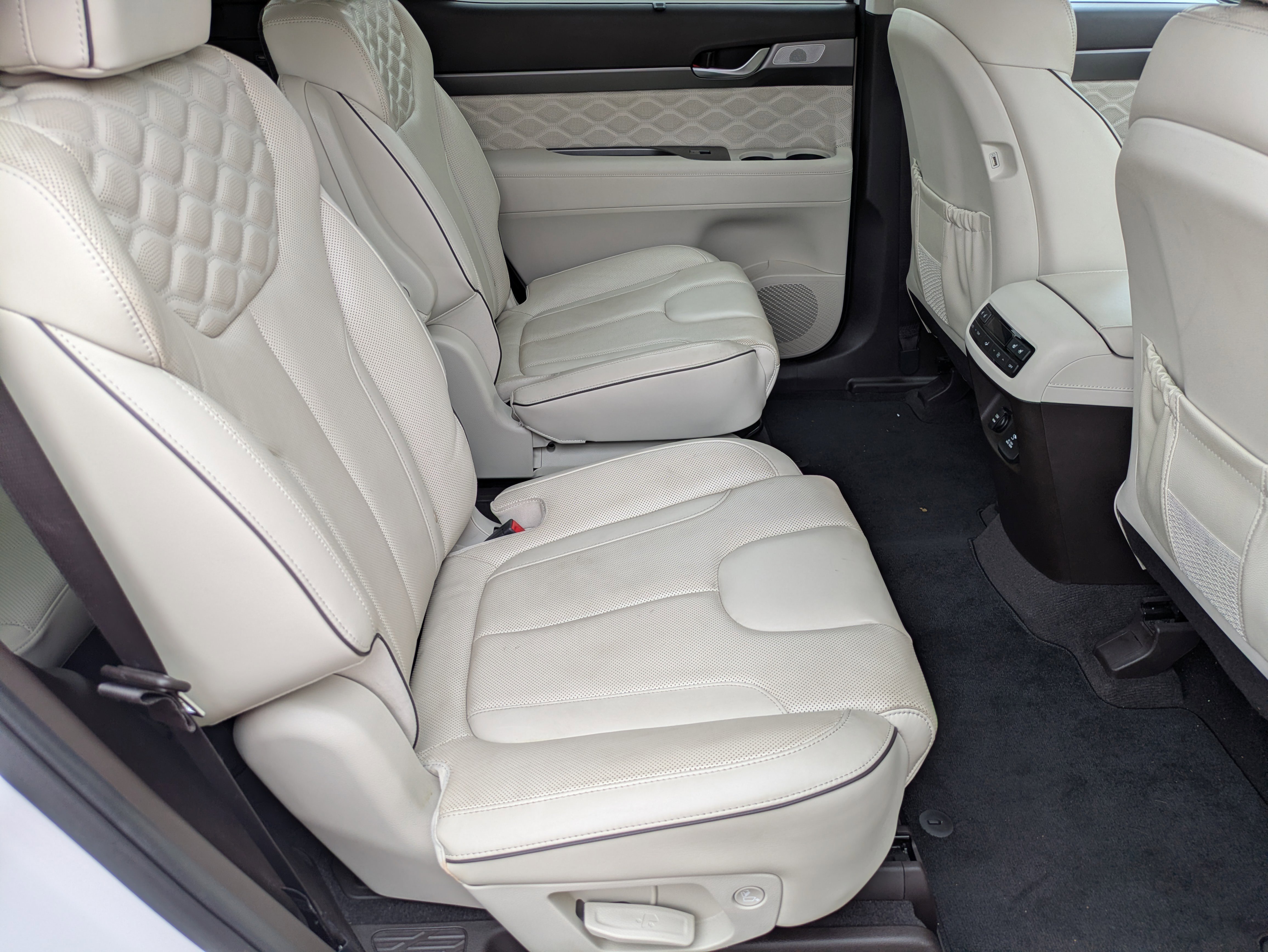 Used 2020 Hyundai Palisade Limited image 13