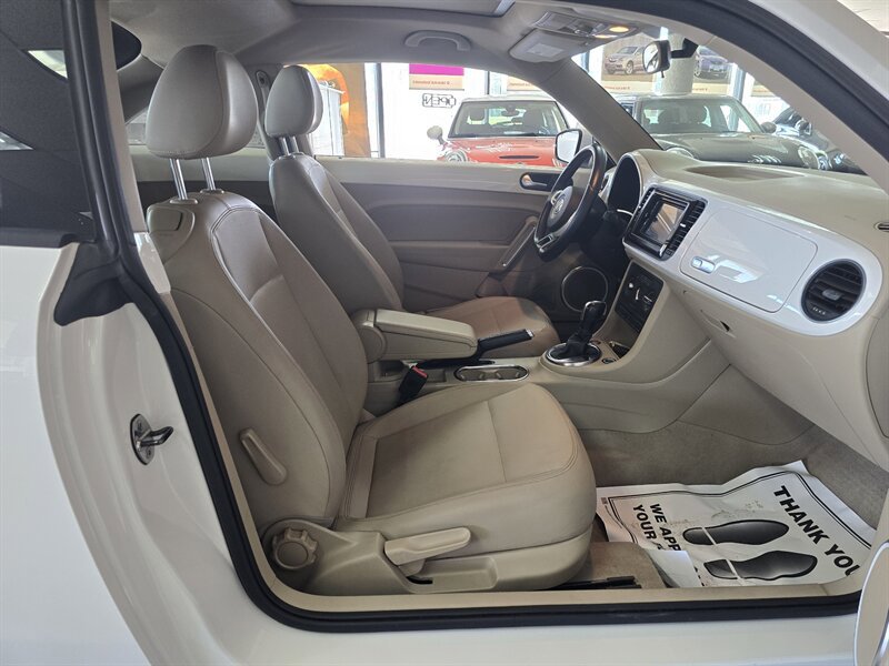 Used 2013 Volkswagen Beetle 2.5 FWD image 13