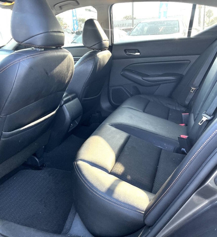 Used 2021 Nissan Altima 2.5 SR FWD image 15