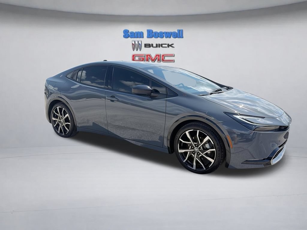 Used 2026 Toyota Prius Plug-In Hybrid FWD image 2