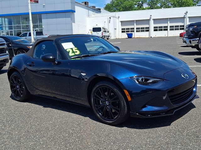 Used 2025 MAZDA MX-5 Miata Club w/ Weather Package RWD image 10