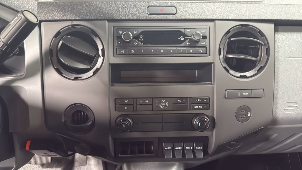 New 2025 Ford F650 2WD Regular Cab Super Duty image 27