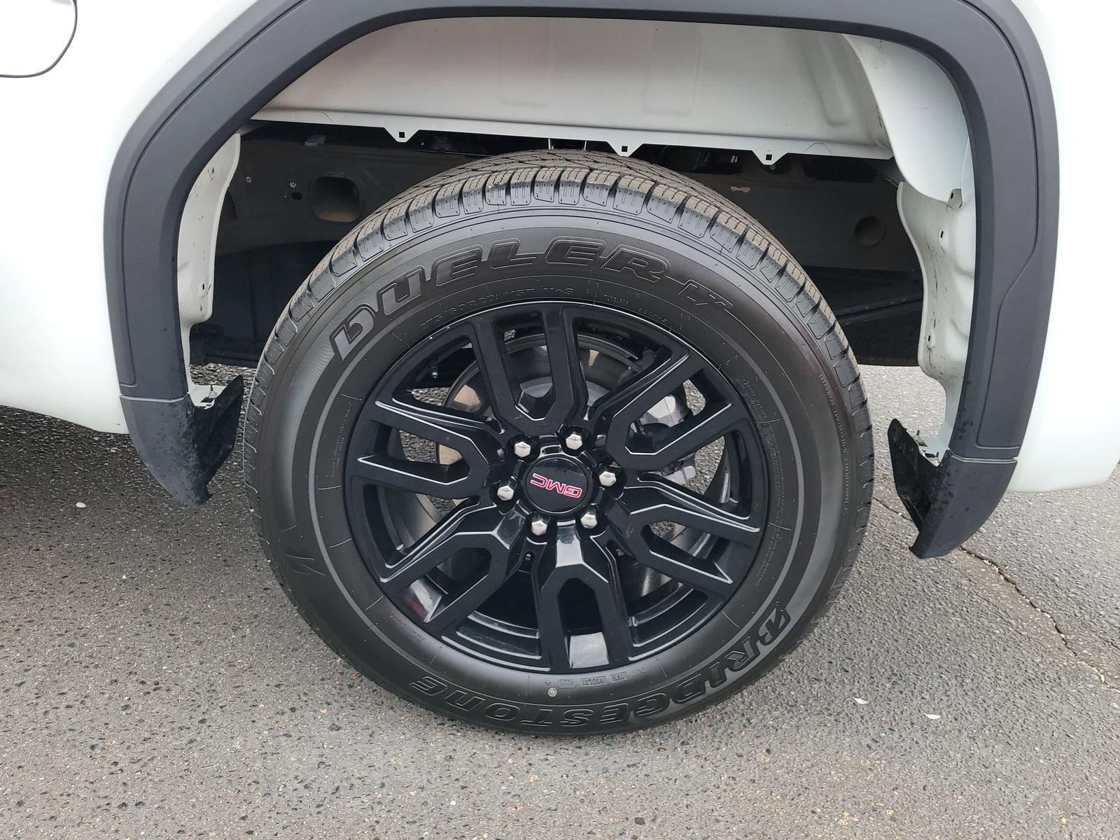 Used 2025 GMC Sierra 1500 Elevation image 16