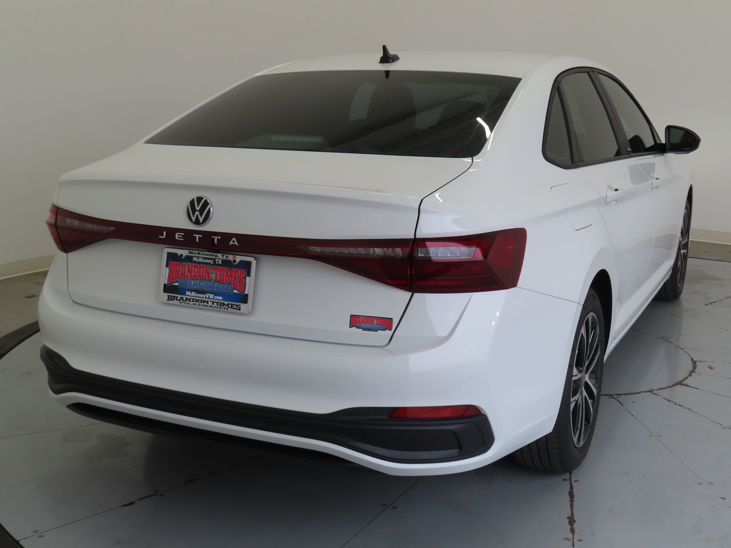 New 2026 Volkswagen Jetta Sport FWD image 3