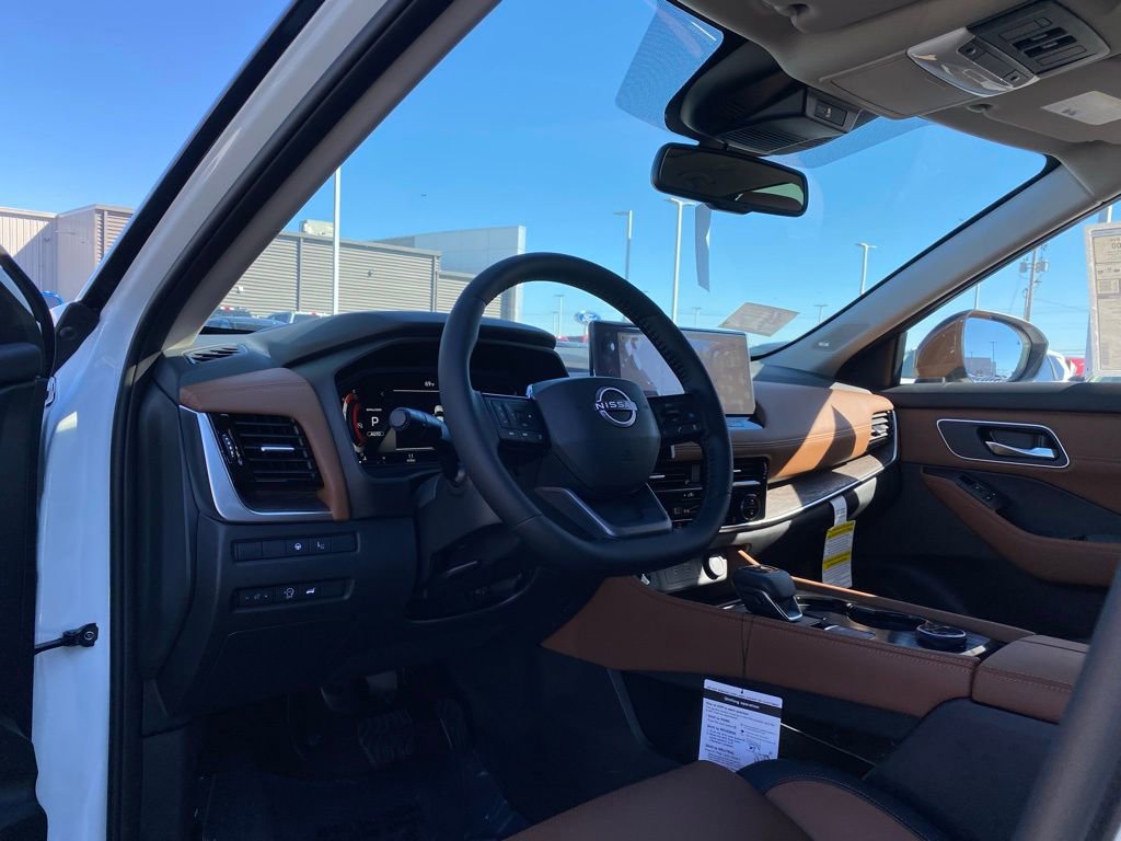 New 2026 Nissan Rogue Platinum w/ Platinum Premium Package image 10