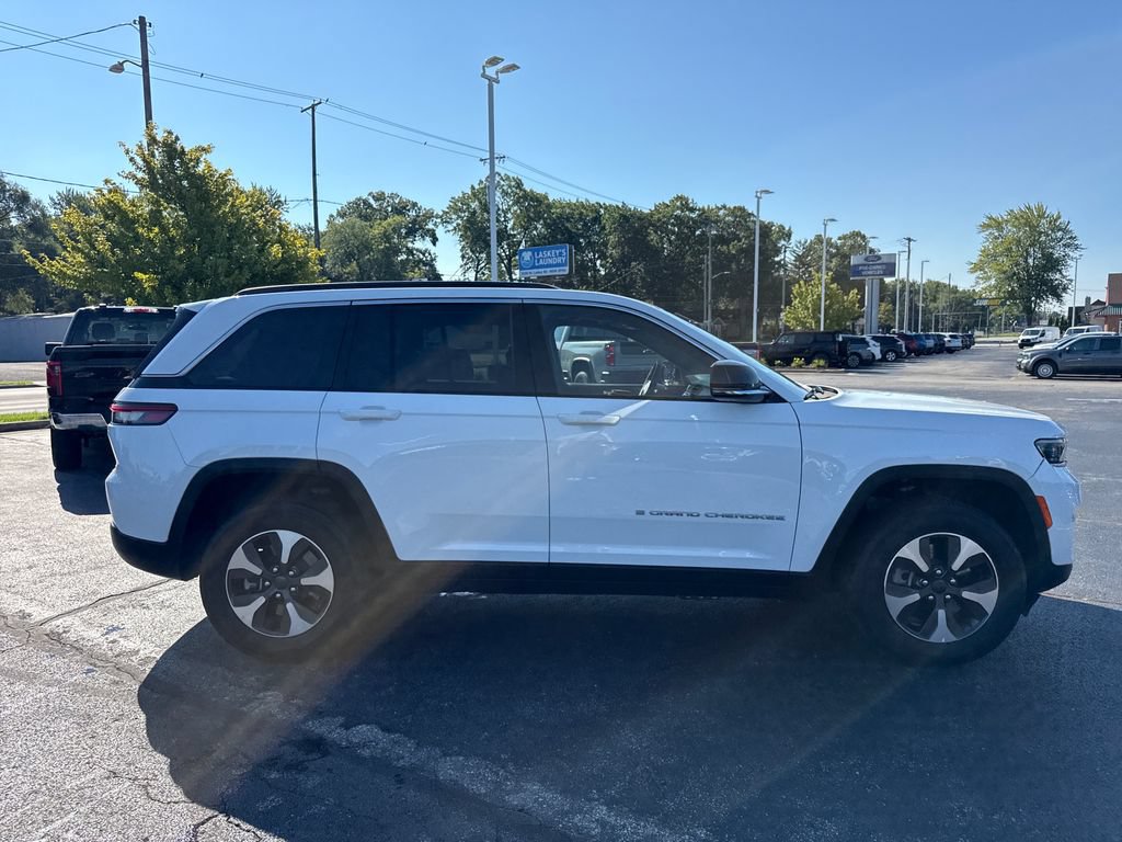 Used 2024 Jeep Grand Cherokee Limited 4xe AWD/4WD image 6