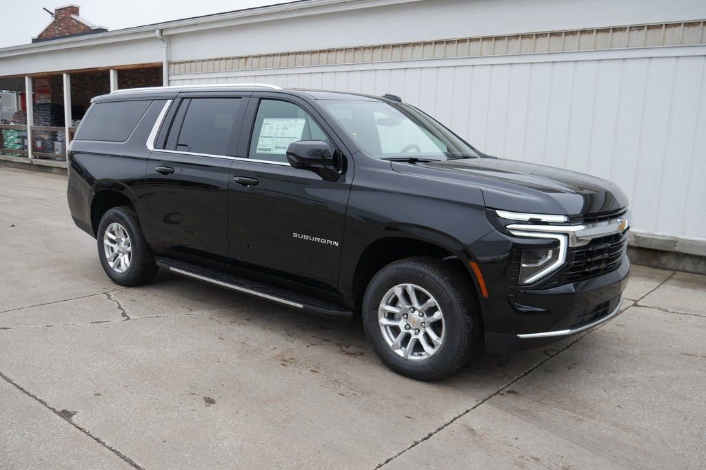 New 2026 Chevrolet Suburban LS image 2