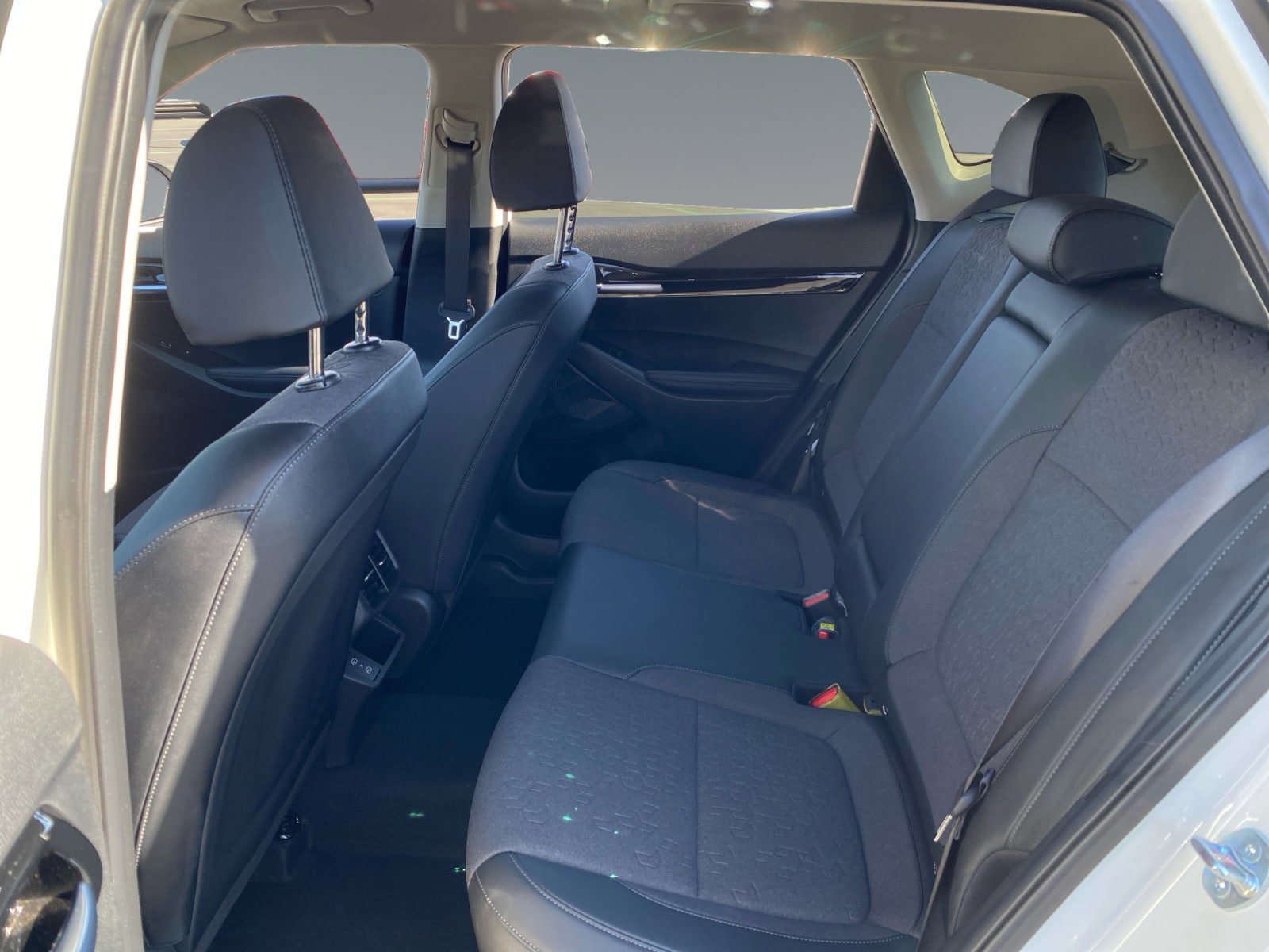 Used 2025 Kia Seltos S image 13