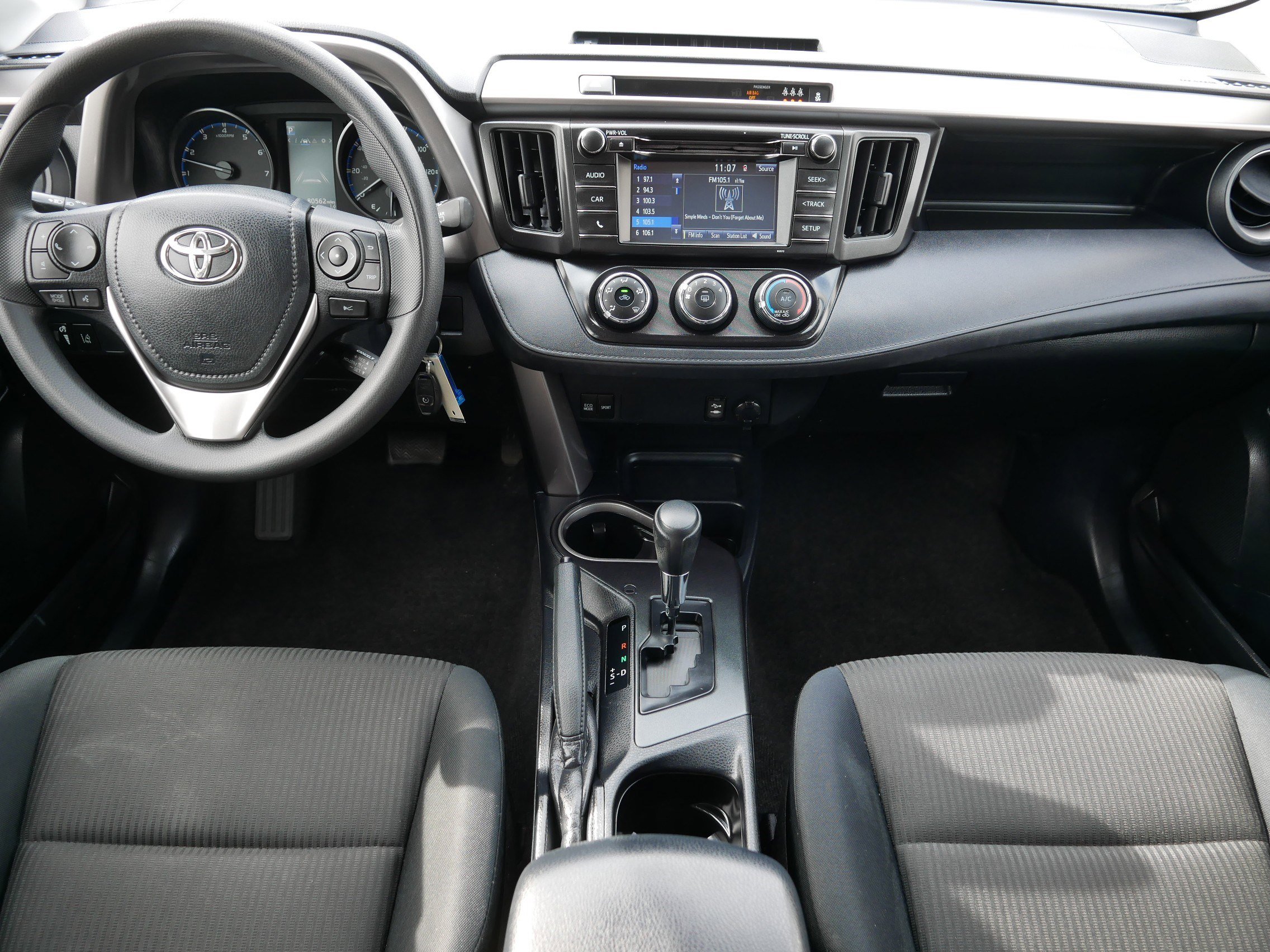 Used 2017 Toyota RAV4 LE w/ All Weather Liner Package AWD/4WD image 10