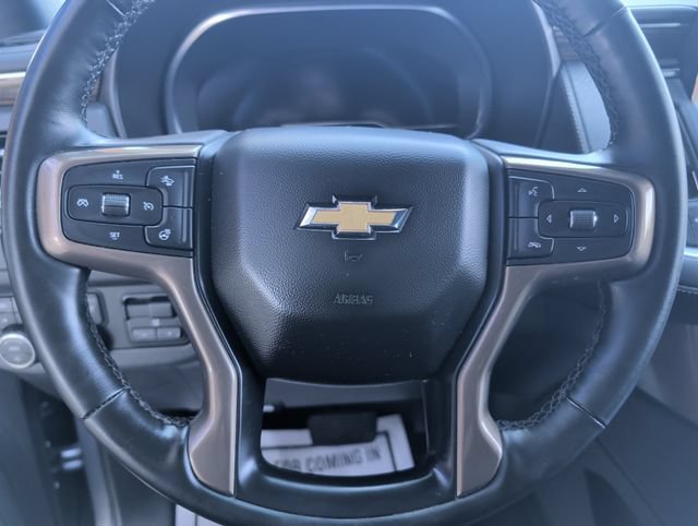 Used 2024 Chevrolet Suburban High Country AWD/4WD image 16