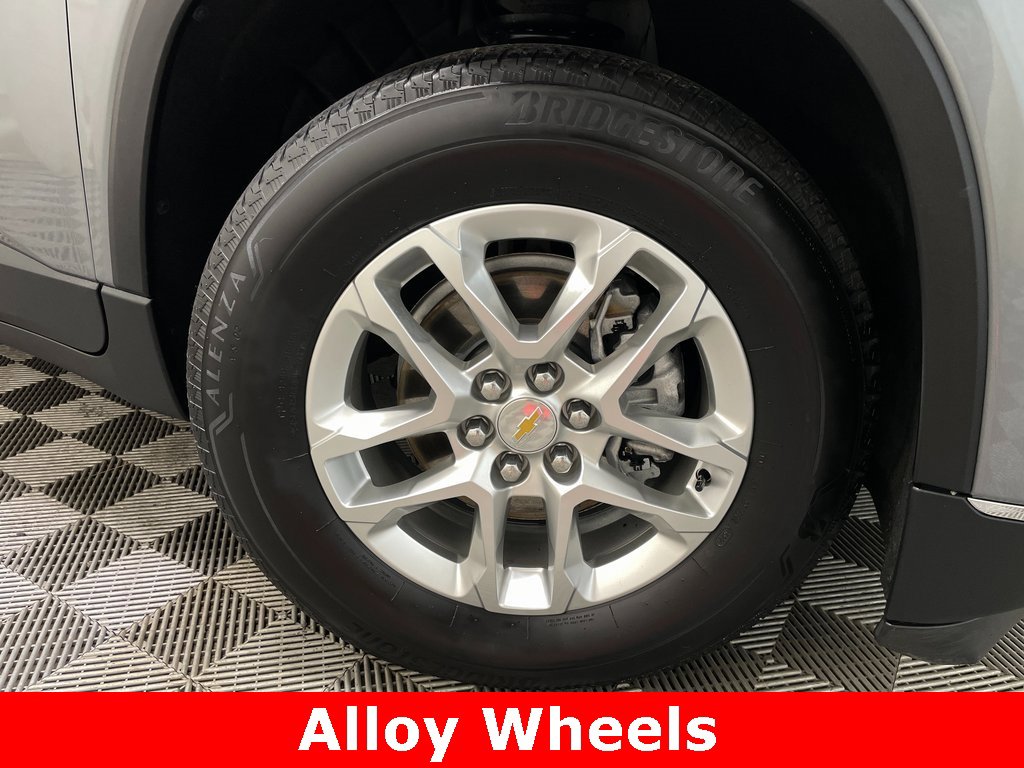 Used 2021 Chevrolet Traverse LT image 46