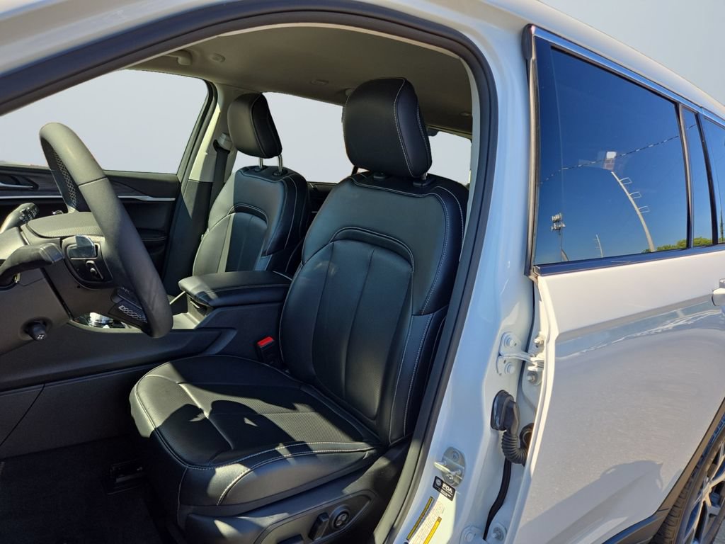 Used 2023 Jeep Grand Cherokee L Limited w/ Luxury Tech Group II AWD/4WD image 9