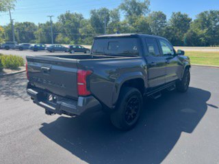 Used 2025 Toyota Tacoma SR5 AWD/4WD image 5
