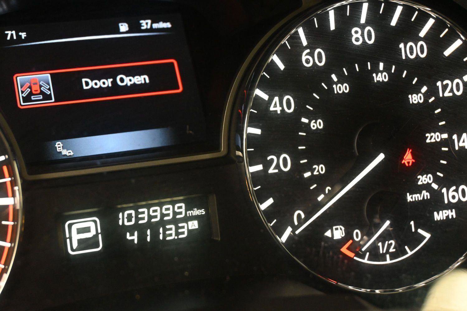 Used 2015 Nissan Altima 2.5 SL w/ Technology Package FWD image 4