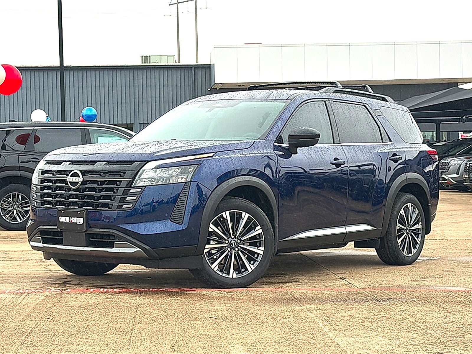 New 2026 Nissan Pathfinder Platinum AWD/4WD image 2