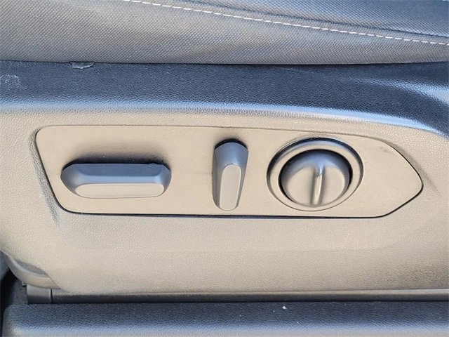 Used 2021 Chevrolet Silverado 1500 LT image 17