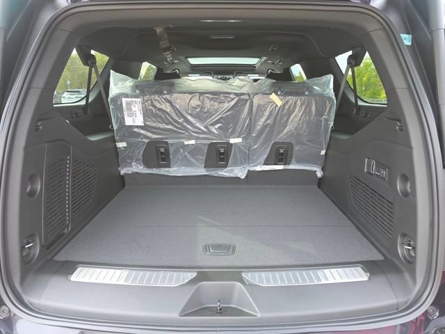 New 2026 Chevrolet Suburban Premier image 25