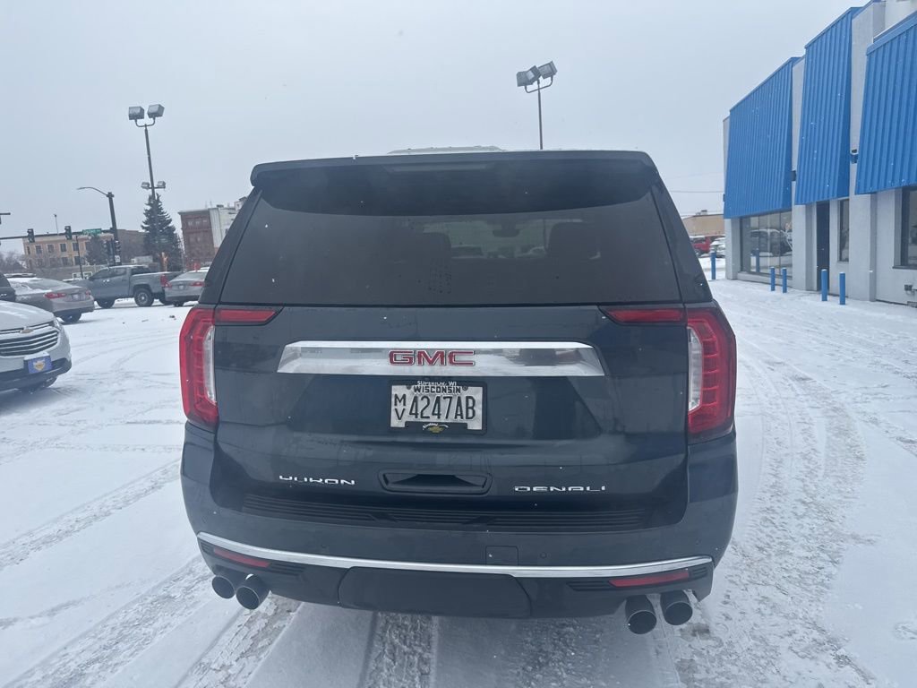 Used 2021 GMC Yukon Denali w/ Advanced Technology Package image 14