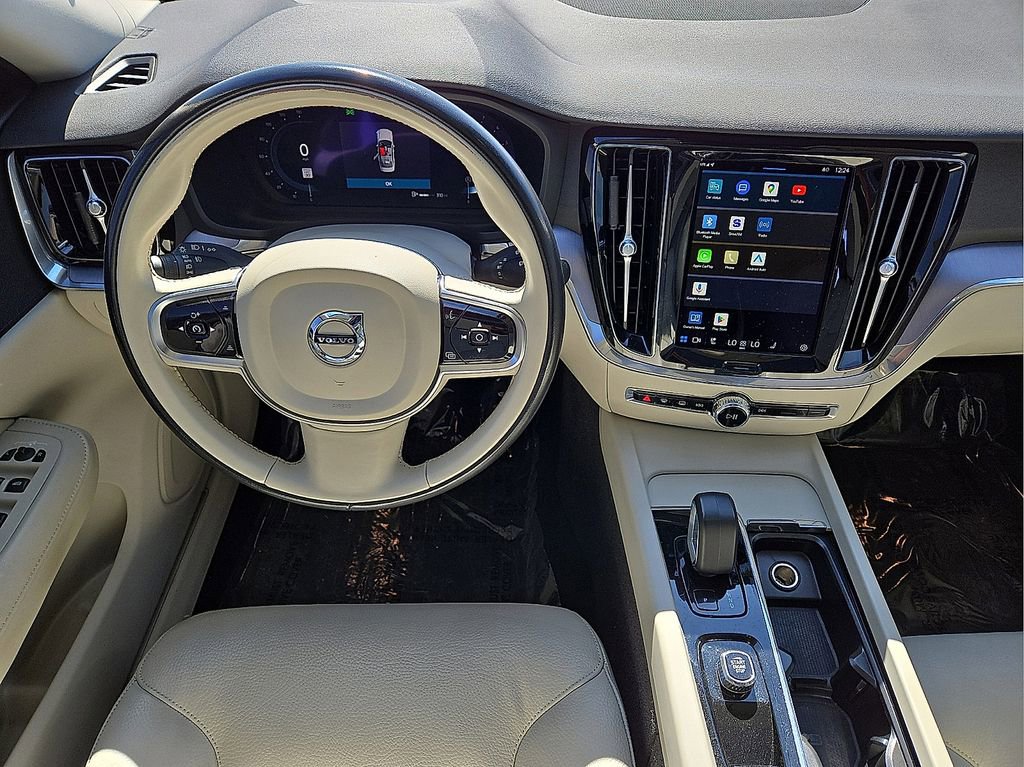 Used 2024 Volvo S60 B5 Core w/ Climate Package image 18