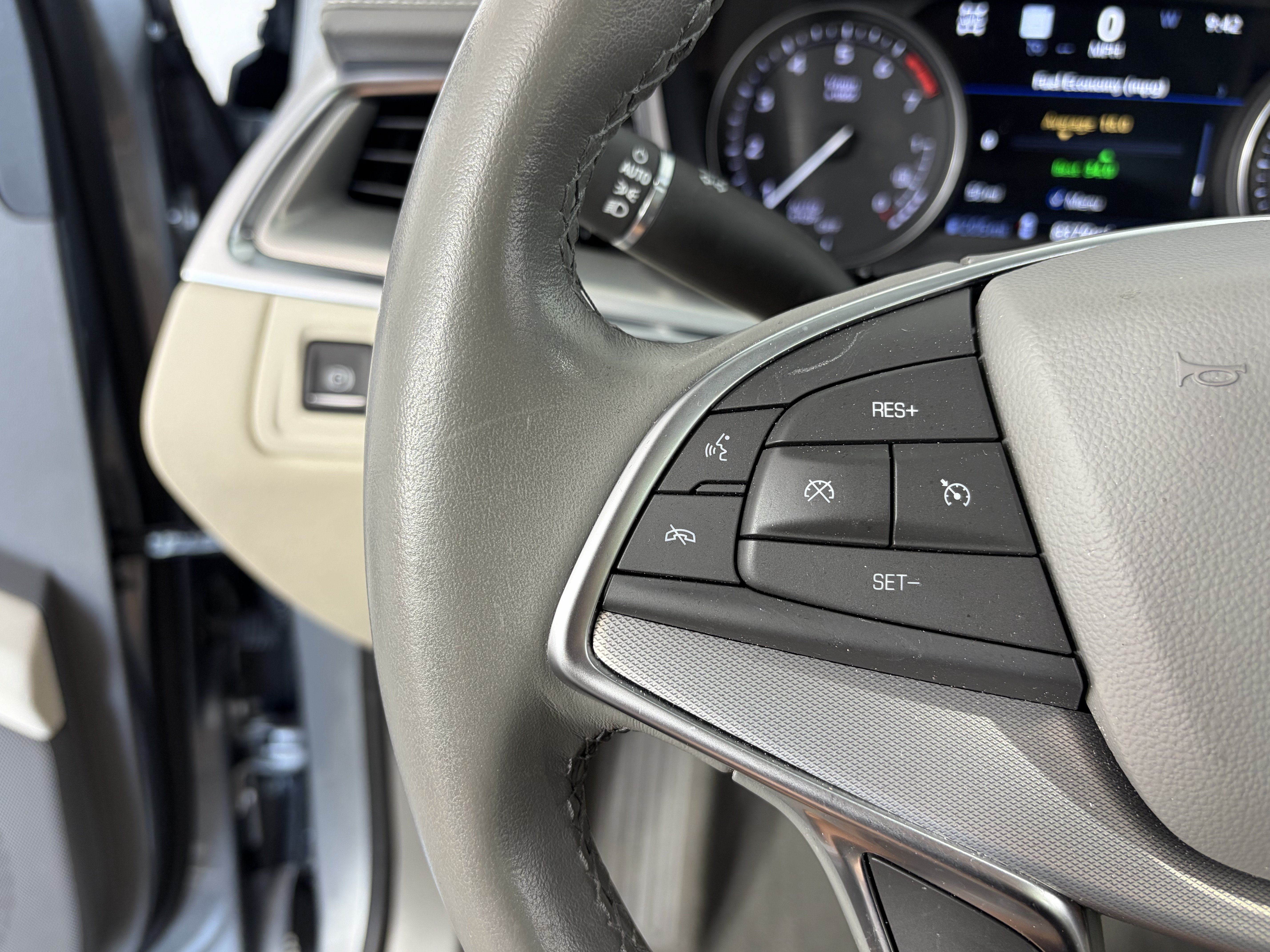 Certified 2024 Cadillac XT5 Premium Luxury w/ Technology Package AWD/4WD image 34