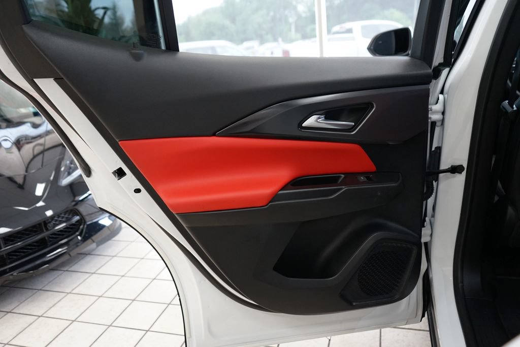 Used 2024 Chevrolet Equinox EV RS FWD image 57