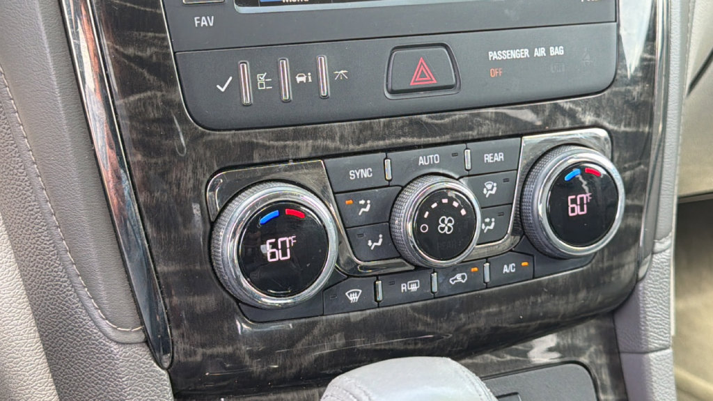 Used 2014 Buick Enclave Convenience AWD/4WD image 14