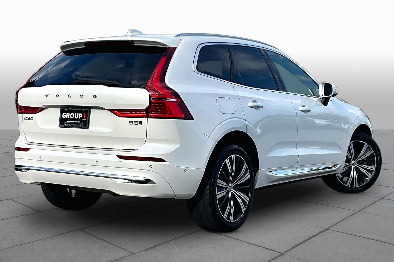 Used 2023 Volvo XC60 B5 Plus w/ Climate Package AWD/4WD image 12