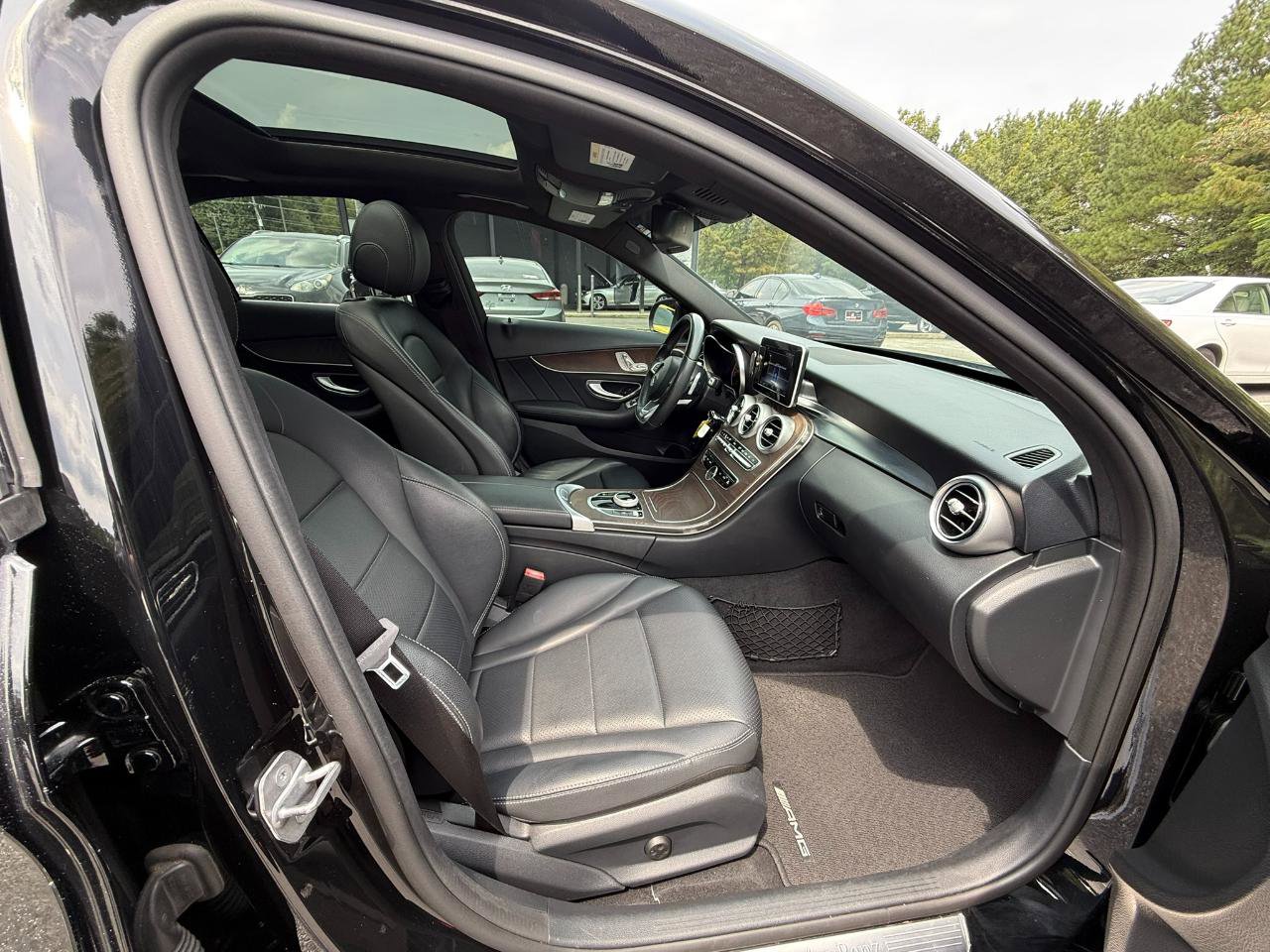 Used 2018 Mercedes-Benz C 300 Sedan image 15