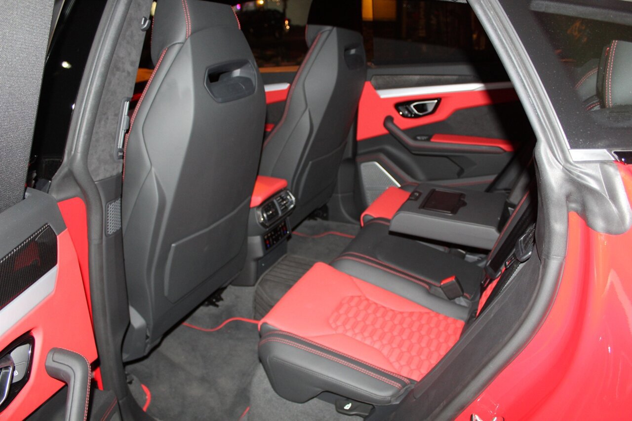 Used 2019 Lamborghini Urus image 23