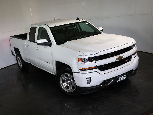 Used 2017 Chevrolet Silverado 1500 LT w/ All Star Edition AWD/4WD image 7