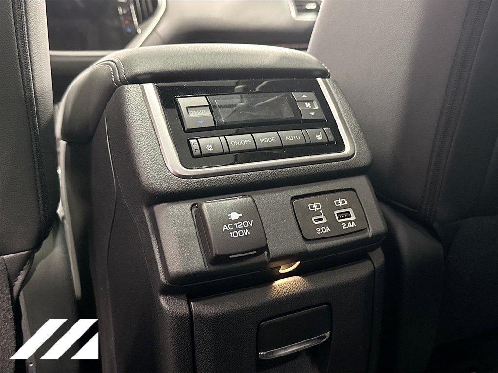 Used 2025 Subaru Ascent Touring AWD/4WD image 28