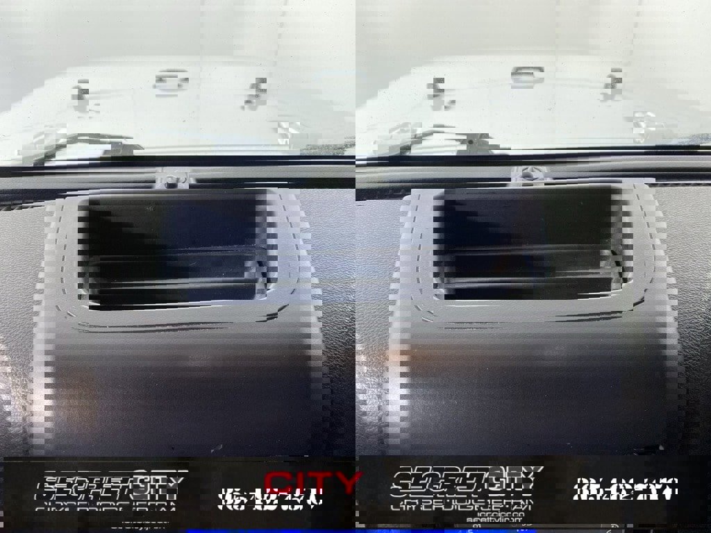 Used 2018 Jeep Wrangler Unlimited Sahara w/ Connectivity Group image 19