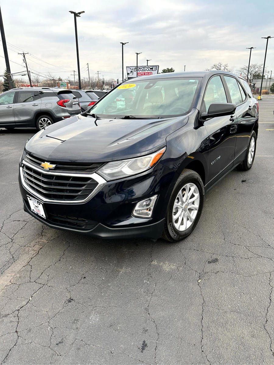 Used 2020 Chevrolet Equinox LS image 3