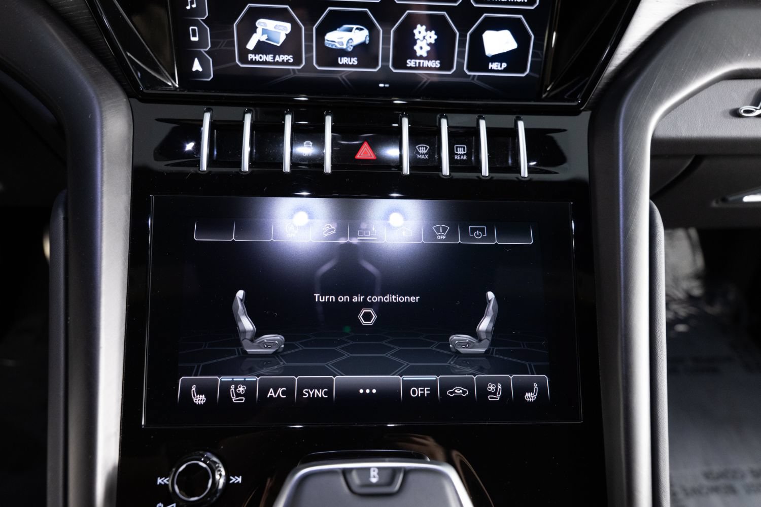 Used 2021 Lamborghini Urus AWD/4WD image 49