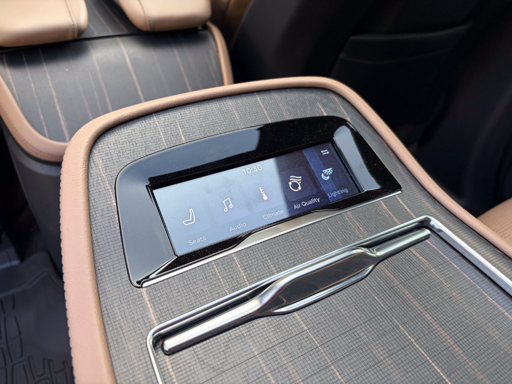 New 2027 Lincoln Navigator Black Label AWD/4WD image 70