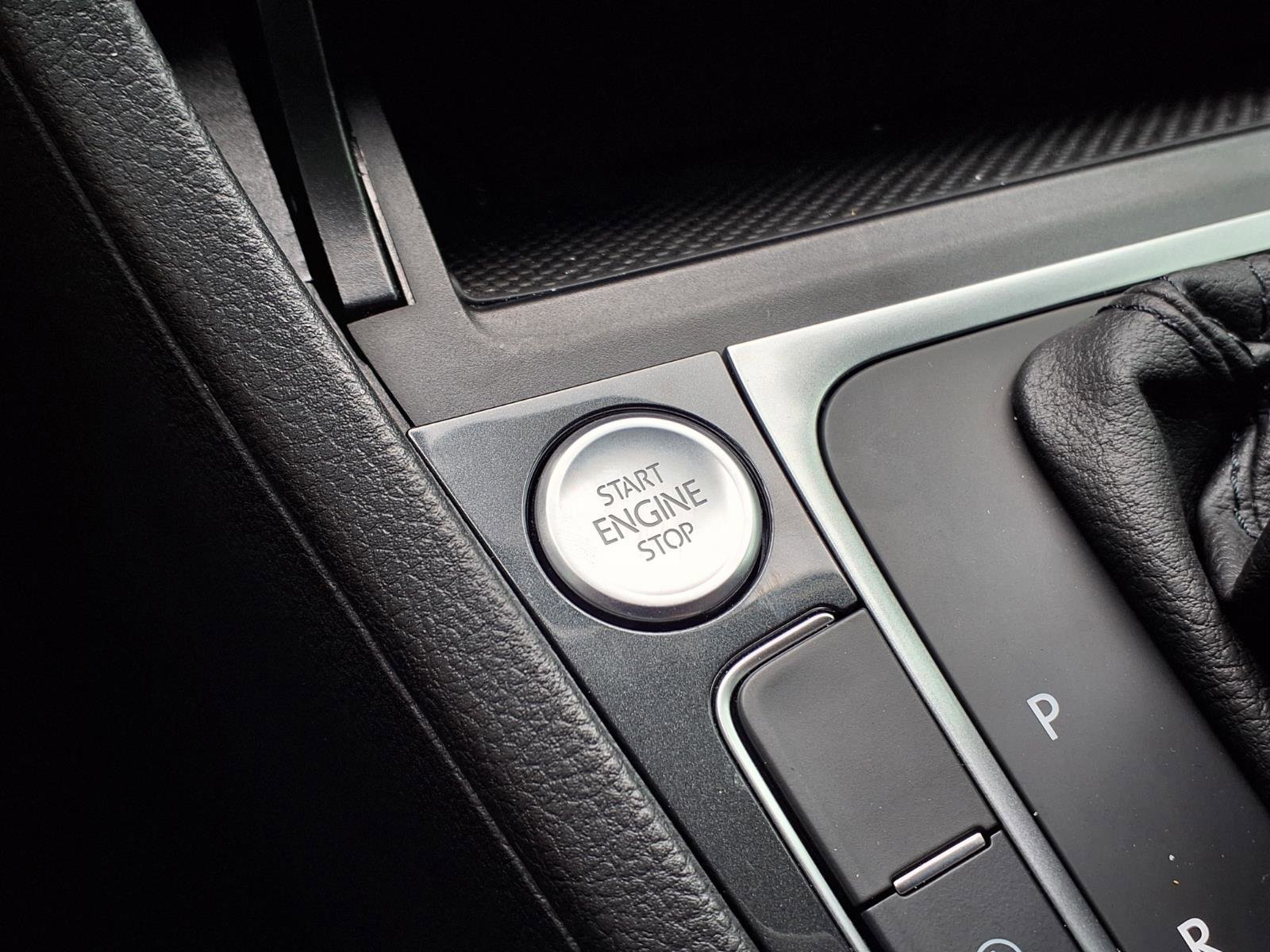 Used 2021 Volkswagen Golf 4-Door FWD image 8
