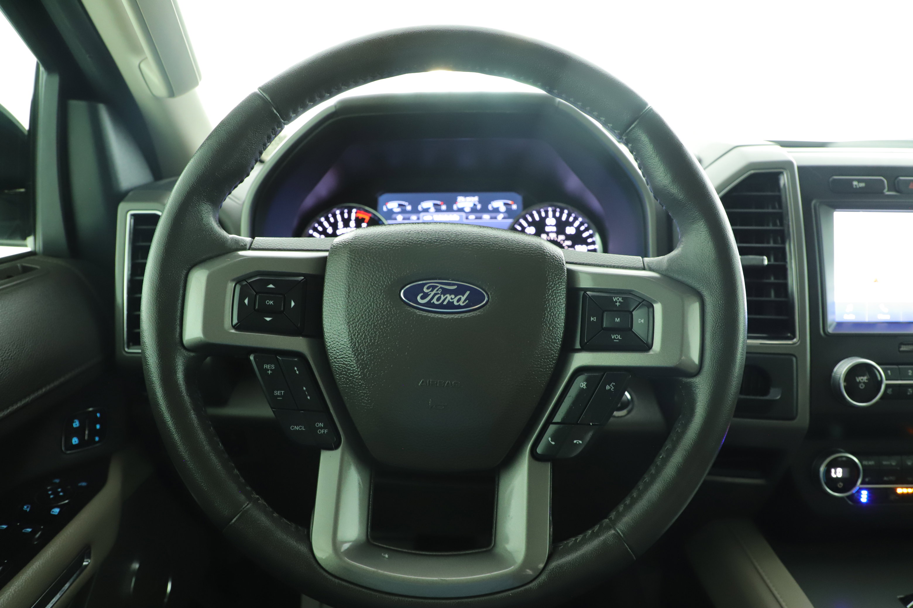 Used 2021 Ford Expedition XLT RWD image 16